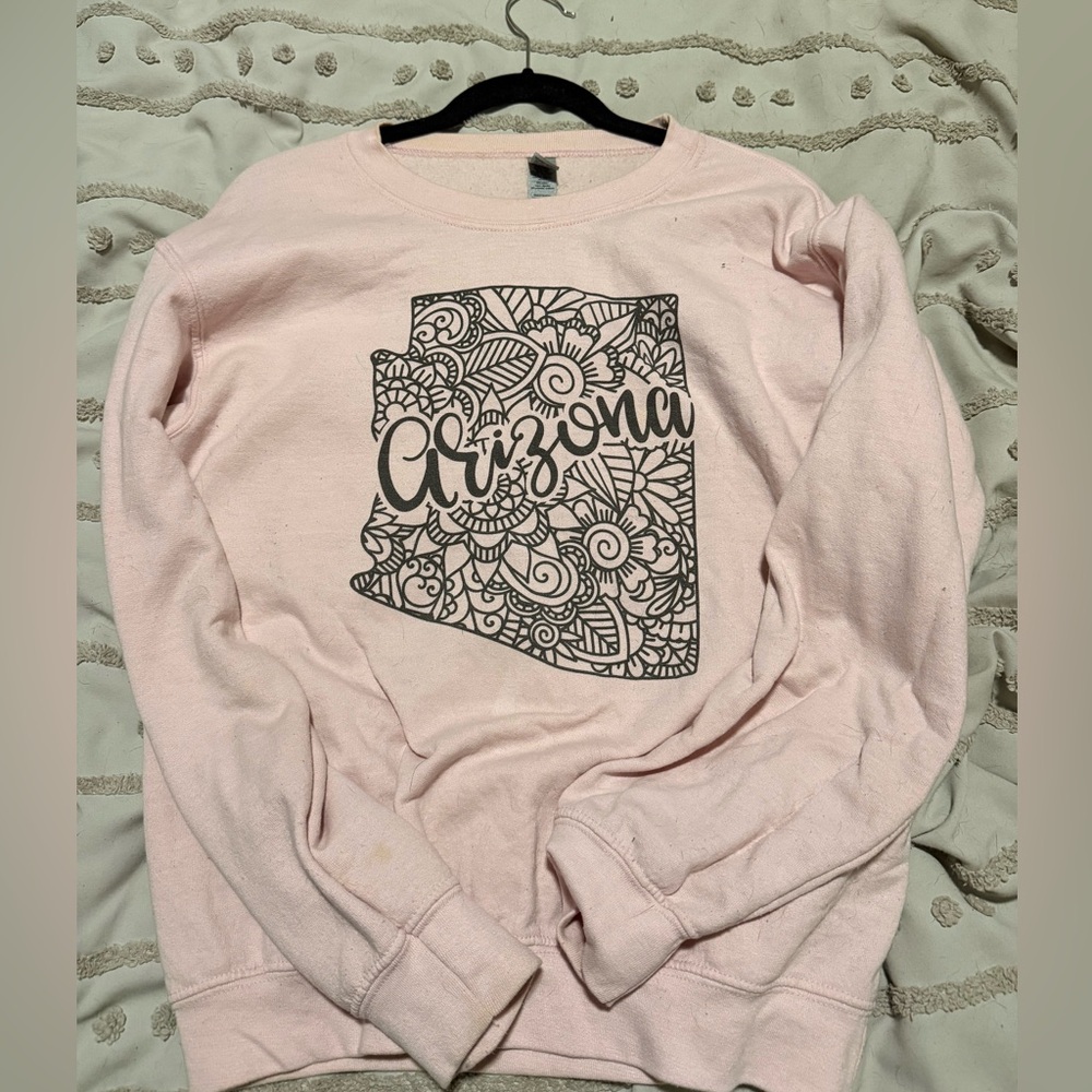 Gildan Light Pink Graphic Sweatshirt